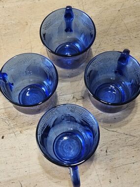 Vintage Forte Crisa Cobalt Blue Sunflower Patterned Glass Mugs